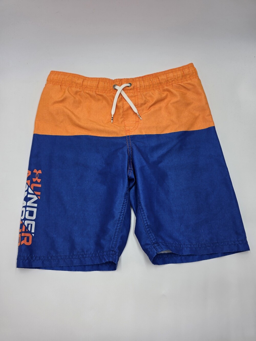 Under Armour boys' swim trunks size L